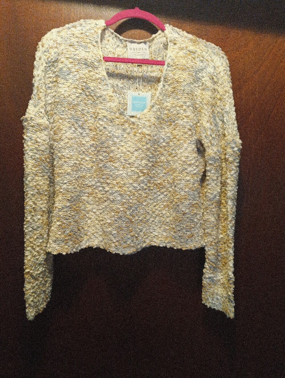 Hayden LA Pebble Knit V Neck Sweater Size S/M Cappachino NWT